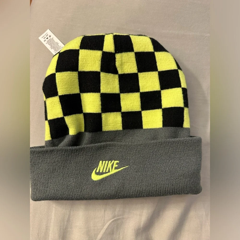 Nike Boys Reversible Beanie in Black, Gray and Neon Yellow